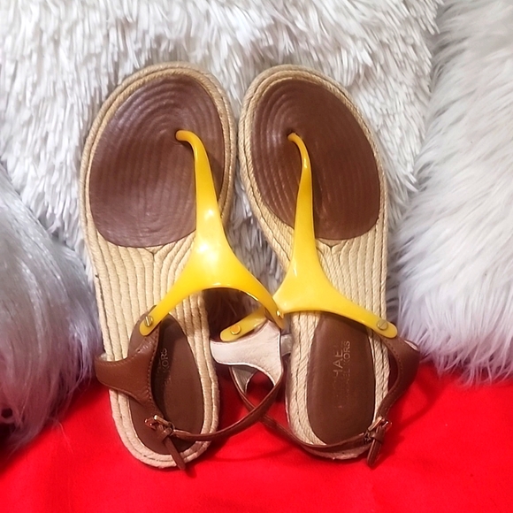 MICHAEL KORS SANDALS - Picture 1 of 7